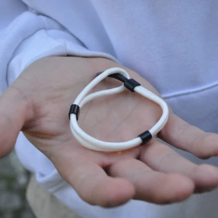 meska-bransoletka-paracord-biala-z-kotwica.jpg