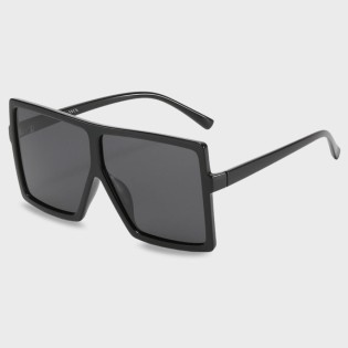 Czarne okulary przeciwsłoneczne w stylu oversize