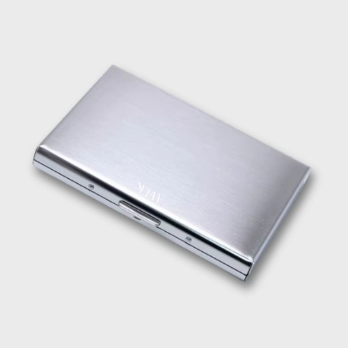 Srebrne stalowe etui na karty RFID