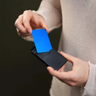 portfel-smart-rfid-aluminiowy-czarny.jpg