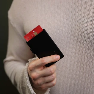 portfel-meski-zabezpieczony-rfid-aluminium.jpg