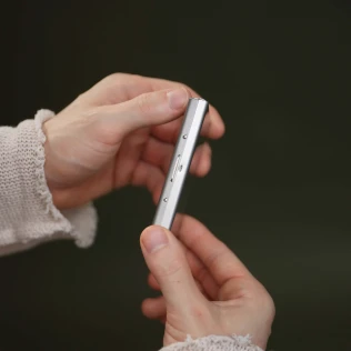 etui-na-karty-rfid-srebrne-stalowe-slim.jpg