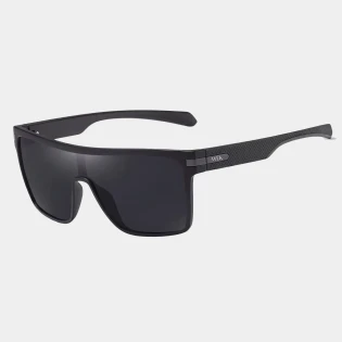 Czarne okulary przeciwsłoneczne typu oversize