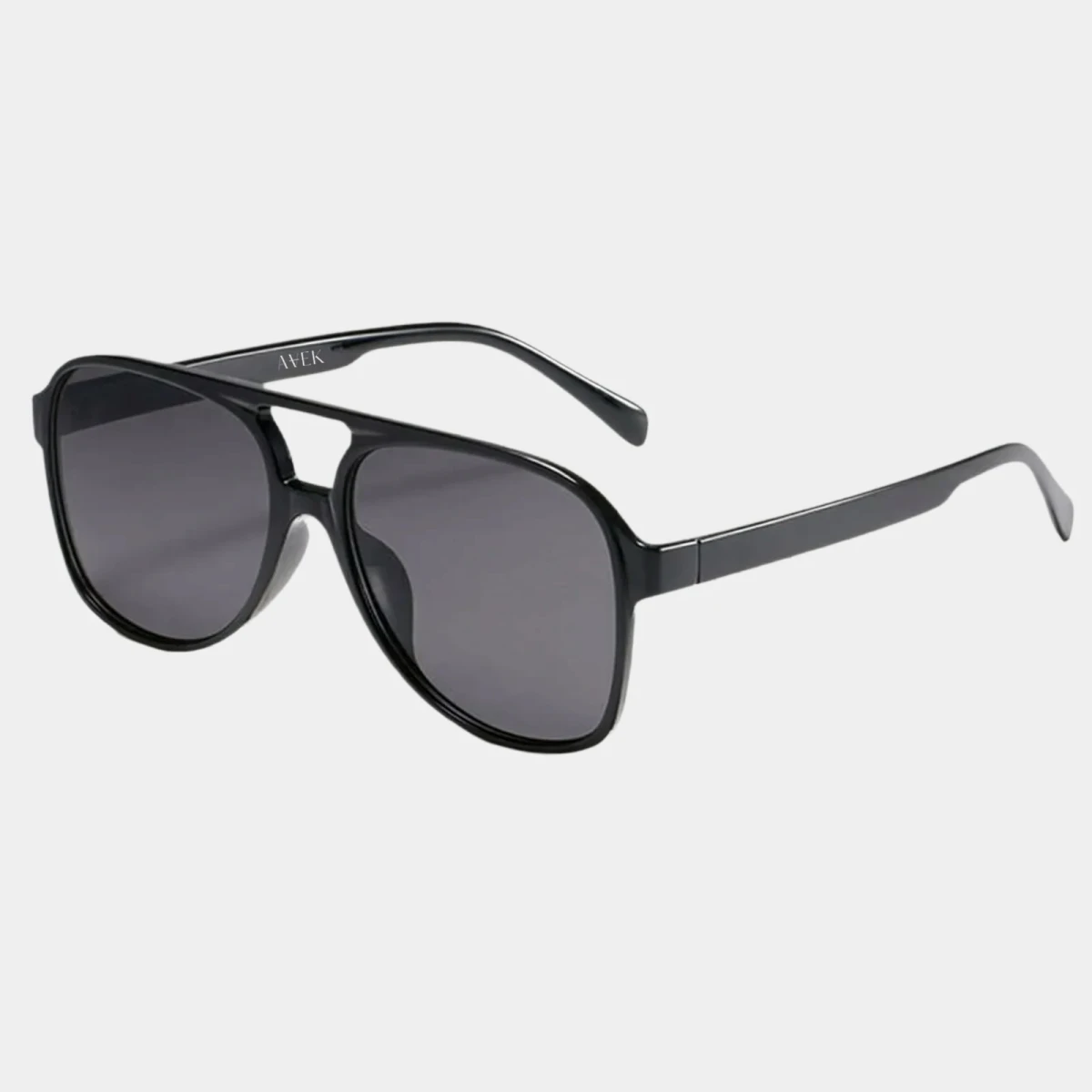 czarne-okulary-przeciwsloneczne-aviator-gradientowane