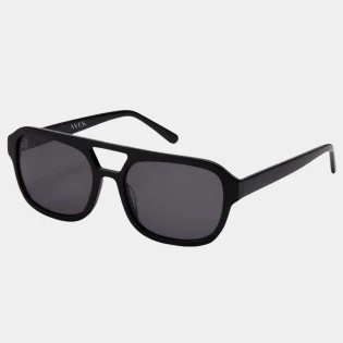 Czarne okulary przeciwsłoneczne aviator z metalowymi zausznikami