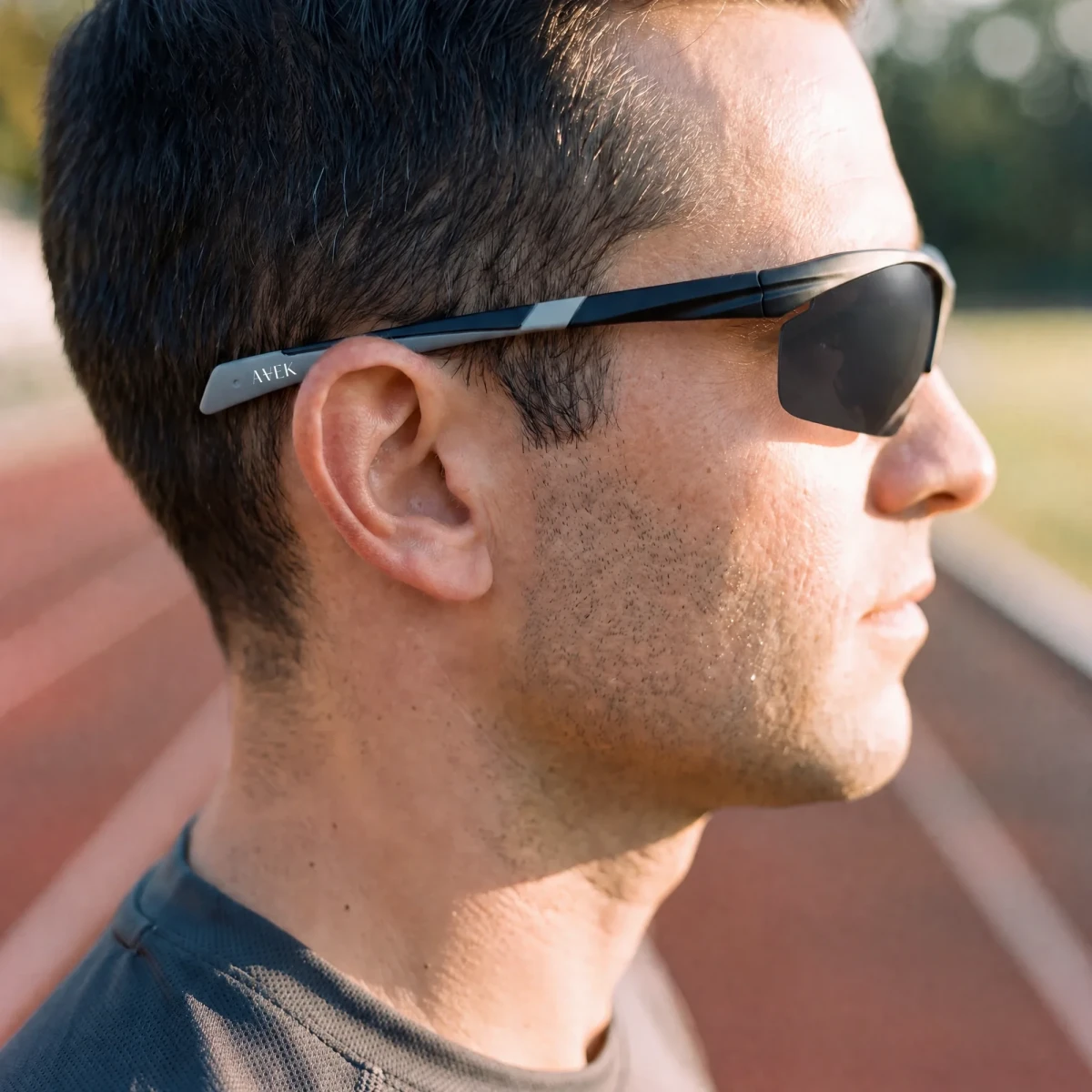 szaro-czarne-polaryzacyjne-okulary-przeciwsloneczne-sportowe-polobreczowe