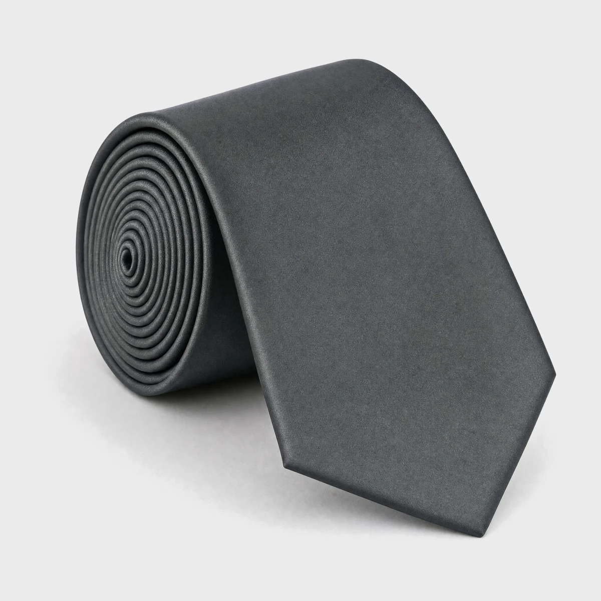 Krawat poliestrowy czarny 8 cm — elegancki dodatek do koszuli